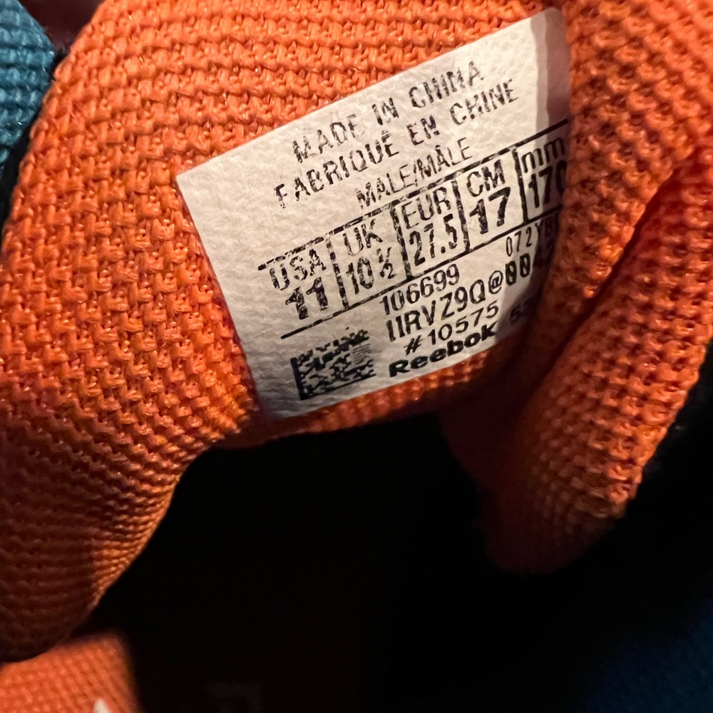 Reebok pump basketball shoes- toddler size 11 - Picture 9 of 11